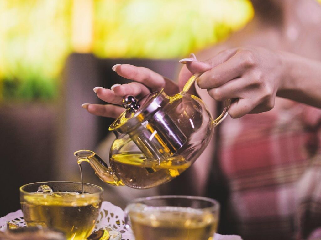 Top 8 Herbal BEST Teas for Relaxation and Health